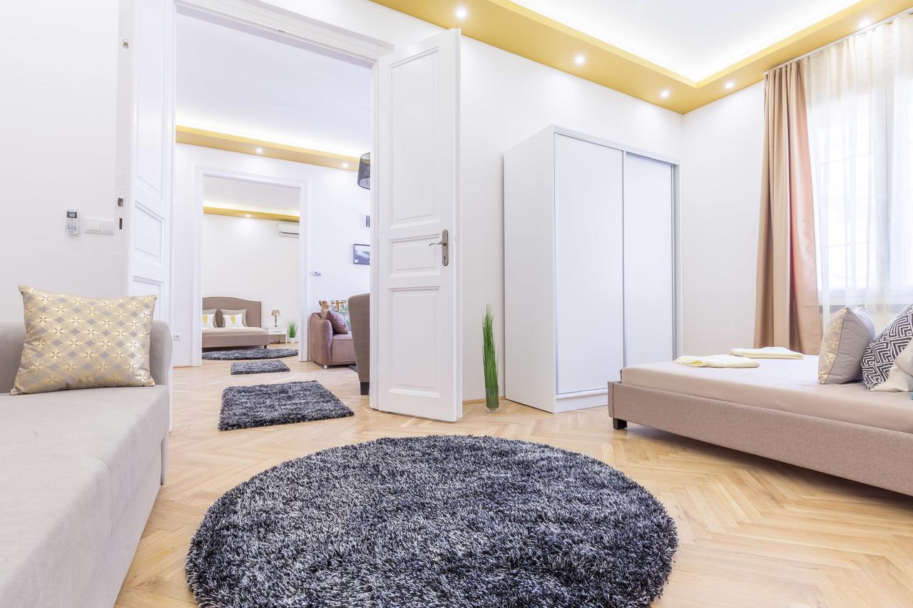 Real Apartments Zoltán Budapest Esterno foto
